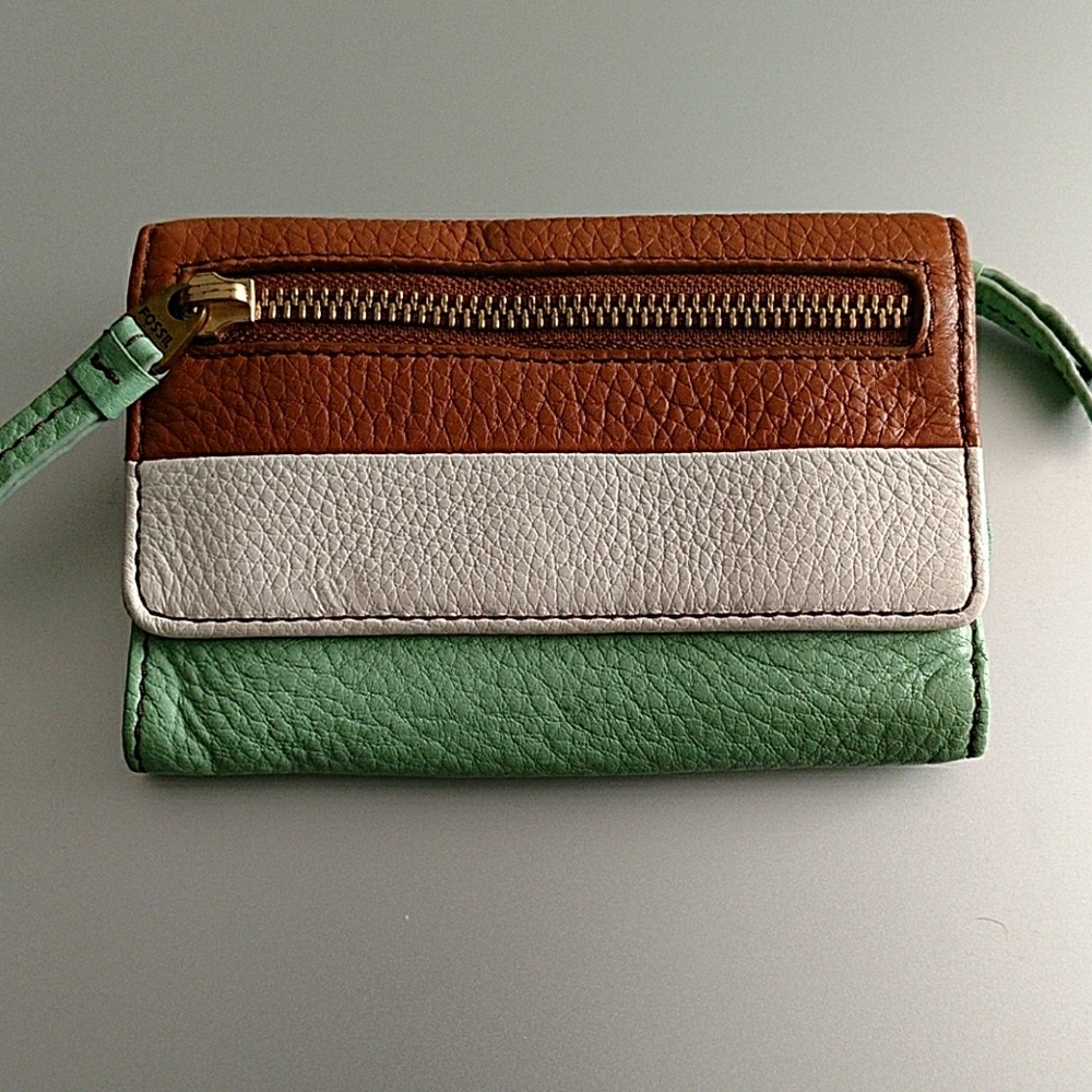 Small Fossil Wallet
